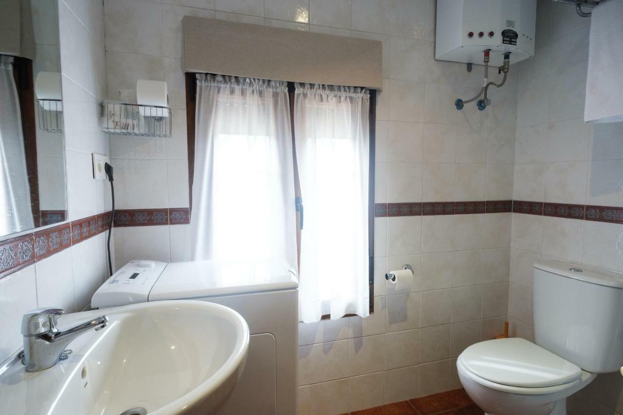 Apartamentos De Herminia Manzaneda  Luaran gambar