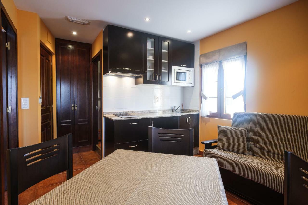 Apartamentos De Herminia Manzaneda  Luaran gambar