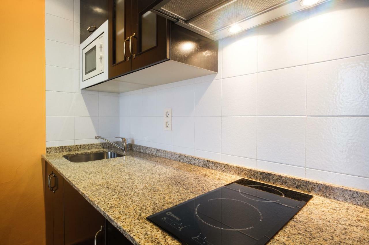 Apartamentos De Herminia Manzaneda  Luaran gambar