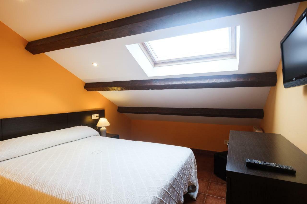 Apartamentos De Herminia Manzaneda  Luaran gambar